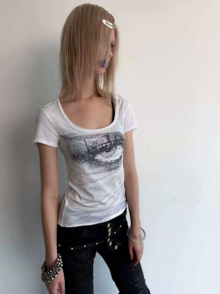 Scoop Neck Millennium Vision Print Slim Fit T-Shirt【s0000017168】