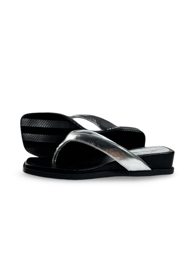 Tong Thick-Soled Beach Sandals【s0000017380】