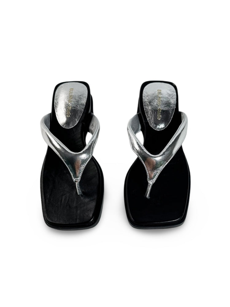 Tong Thick-Soled Beach Sandals【s0000017380】