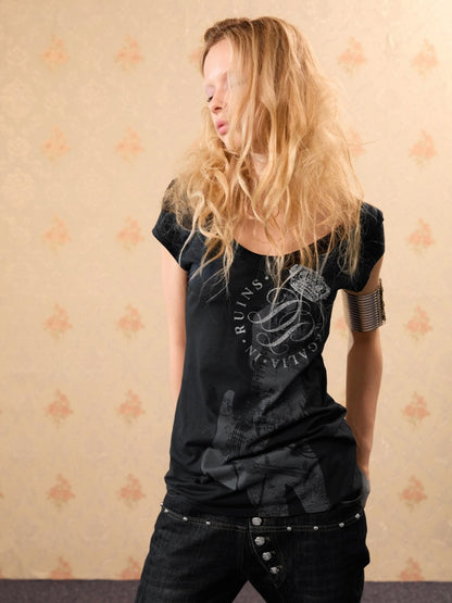 Slim-Fit Crew Neck Vintage-Style Guitar Girl Printed Long T-Shirt【s0000017552】