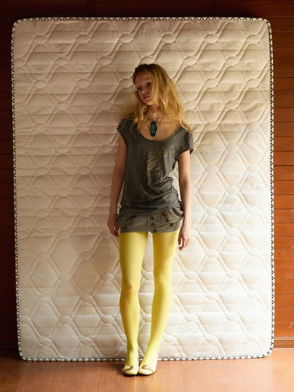Slim-Fit Crew Neck Vintage-Style Guitar Girl Printed Long T-Shirt【s0000017552】