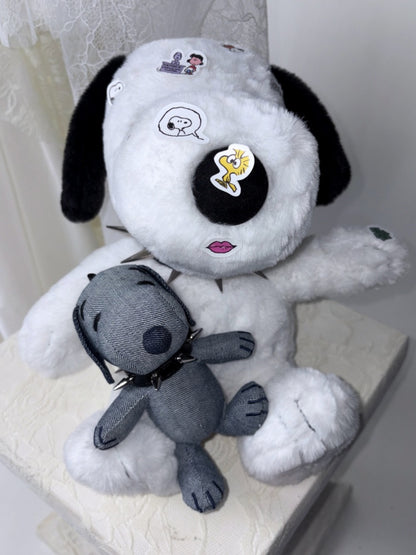 1JINN STUDIO x Snoopy Collaboration Studded Collar Authentic Snoopy Dog Figure Keychain【s0000018117】