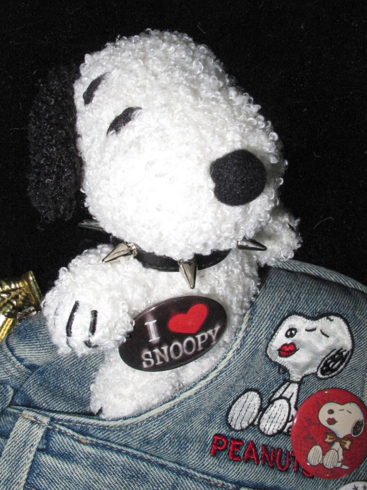 1JINN STUDIO x Snoopy Collaboration Studded Collar Authentic Snoopy Dog Figure Keychain【s0000018117】