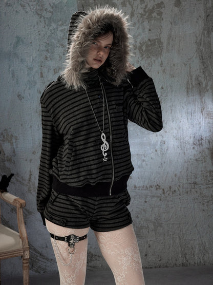 Slim-Fit Lightweight Pocket Striped Black Short Pants【s0000018594】