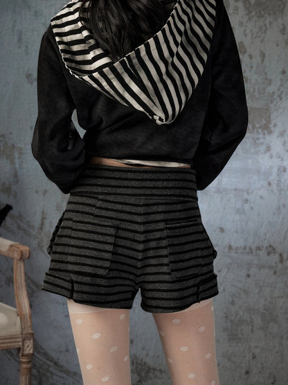 Slim-Fit Lightweight Pocket Striped Black Short Pants【s0000018594】
