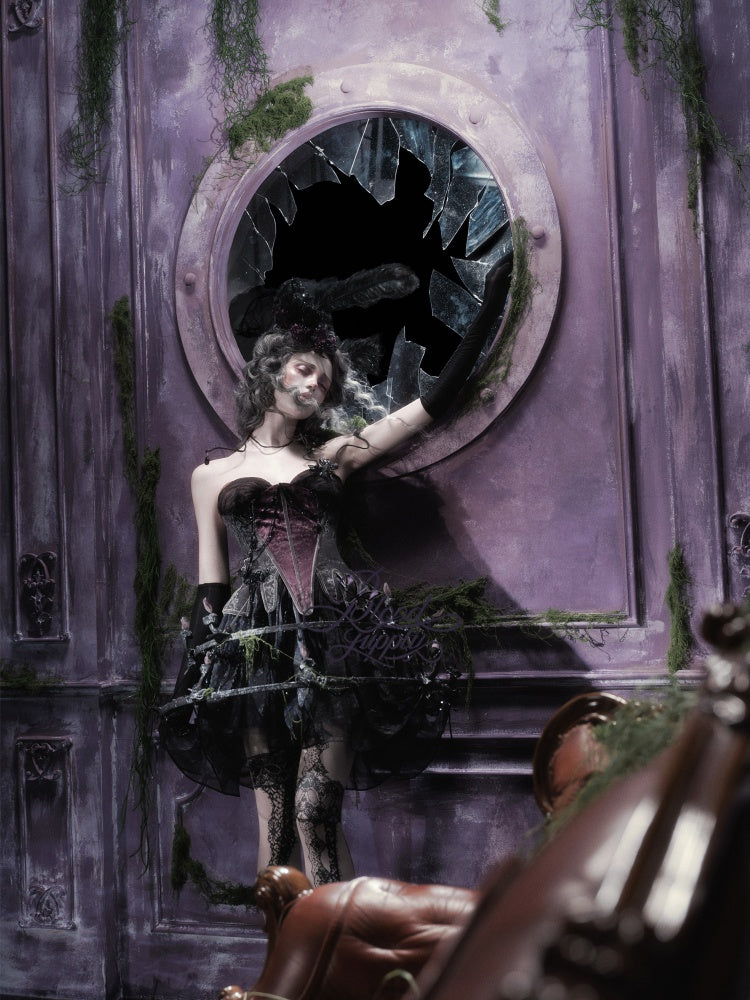 Legacy Of The Dead Gothic Dark Butterfly Ghost Fishbone Chest【s0000018600】