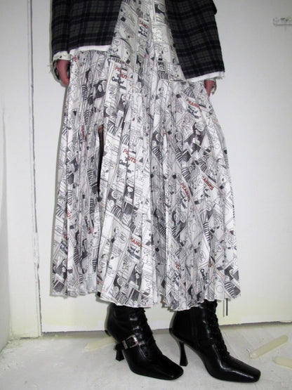 1JINN STUDIO x Snoopy Collaboration Newspaper Full-Print Pleated Midi Skirt【s0000018630】