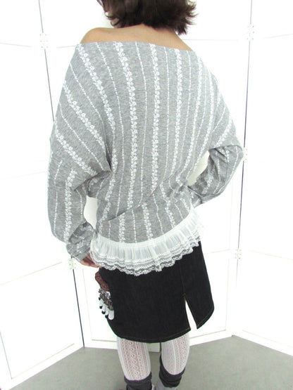 3D Corsage Wide Neckline Lace Hem Bat Sleeve Loose Long-Sleeve T-Shirt【s0000018953】