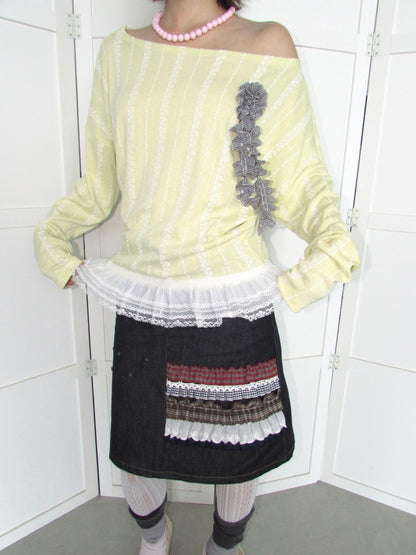 3D Corsage Wide Neckline Lace Hem Bat Sleeve Loose Long-Sleeve T-Shirt【s0000018953】
